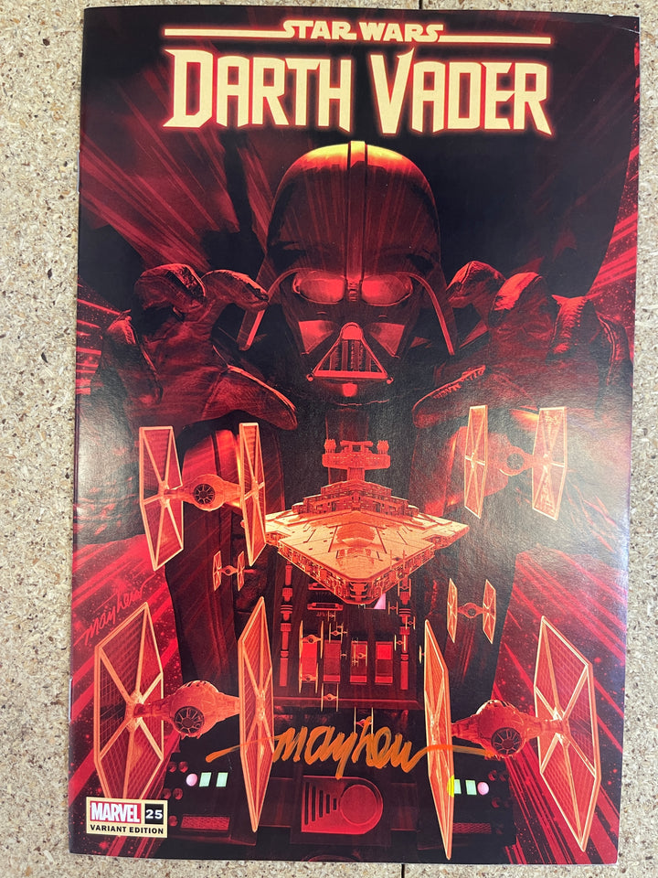 Darth Vader  #25 Mike Mayhew Signature VF