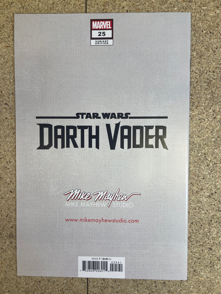 Darth Vader  #25 Mike Mayhew Signature NM