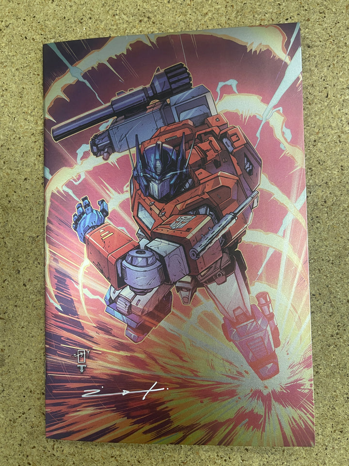 Transformers  #22 Jonathan Uribe Signature 2025 SDCC Virgin Foil