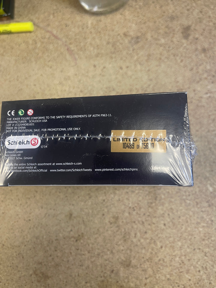 Batman: The Killing Joke LIMITED EDITION Blu-ray 2016 Deluxe 10489 of 75,600